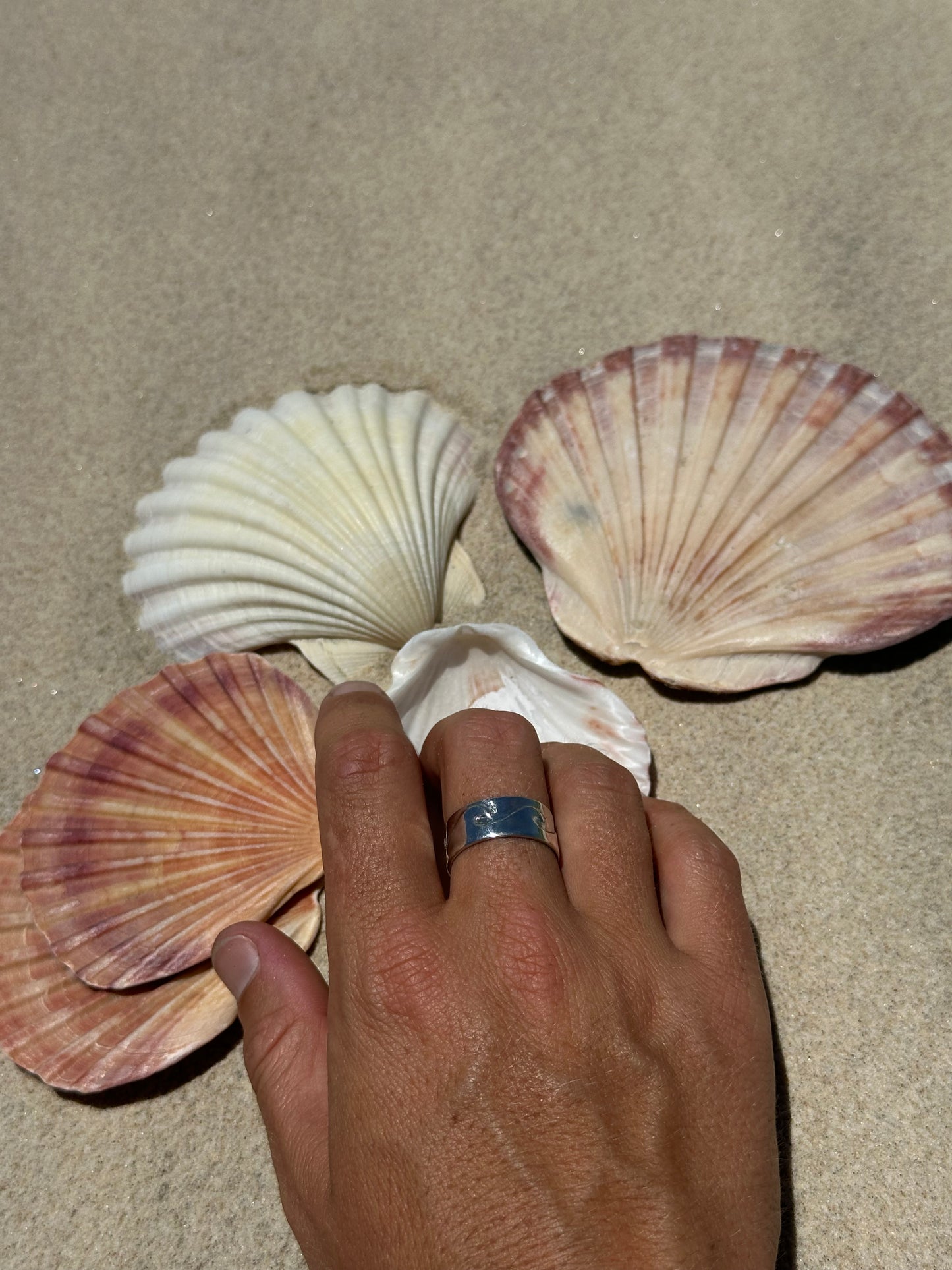Wave ring