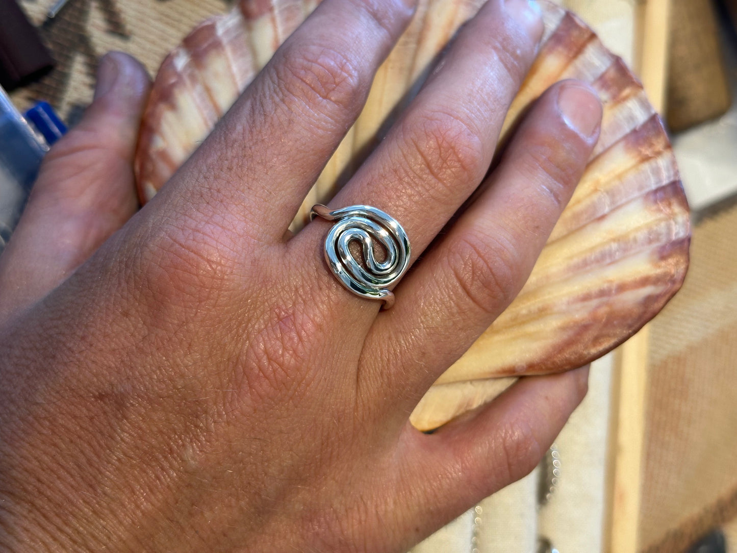 Tree hollow ring
