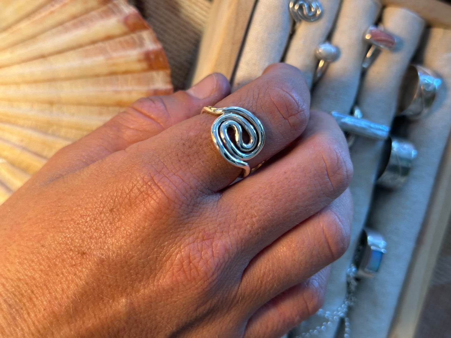 Tree hollow ring