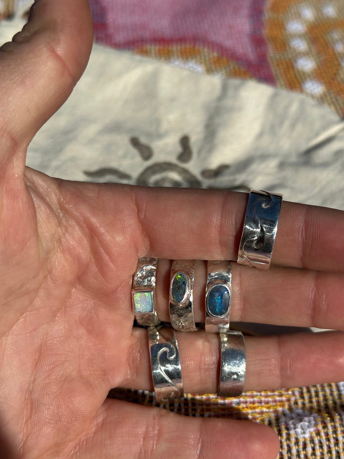 Star gazing opal ring