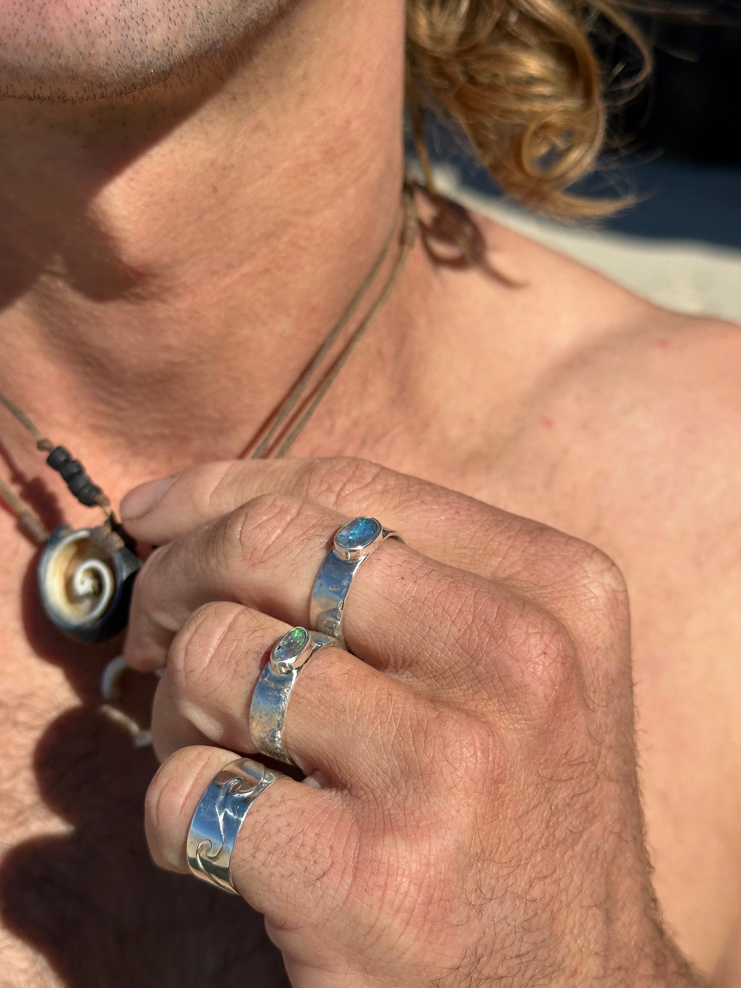 Star gazing opal ring