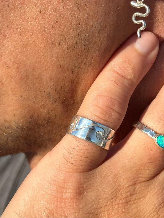 Wave ring
