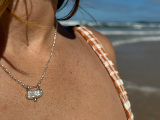 Precious as a pearl pendant